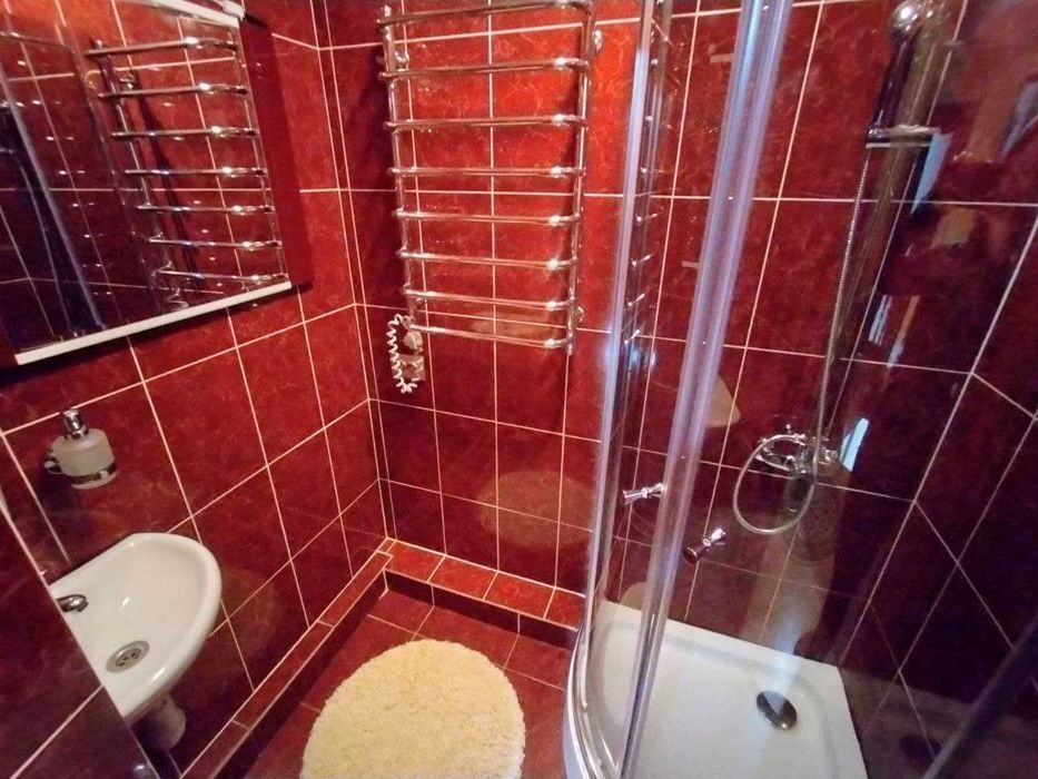 Комфортний будинок, Шевченківський район! Без комісії!