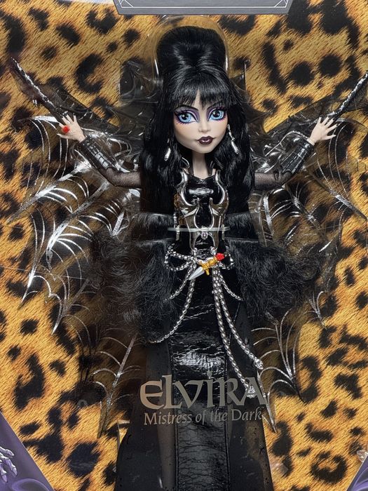 Монстер хай Ельвіра Володарка Темряви,Elvira, Mistress of The Dark