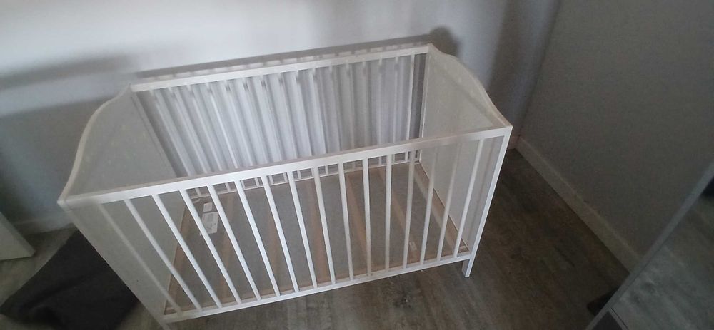 Berço de bebe mais colchao