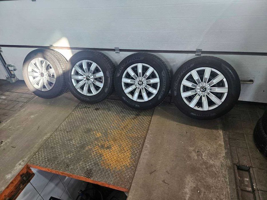 Диски в зборі VW 5/112 R17 6.5J ET38 dia 57.1mm + шини + колпаки