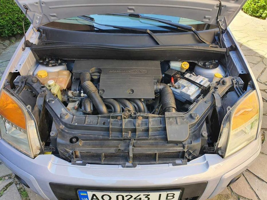 Форд Фюжен 1,4 бензин 2011 рік