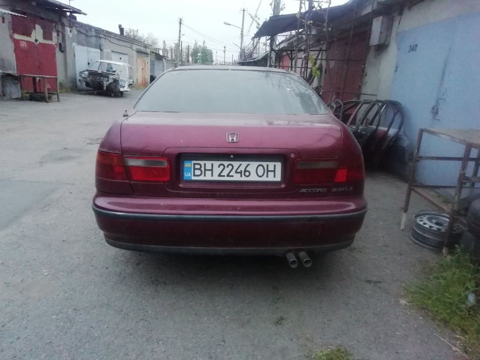 Продам Хонду Аккорд