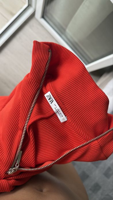 Платье zara оранжевое