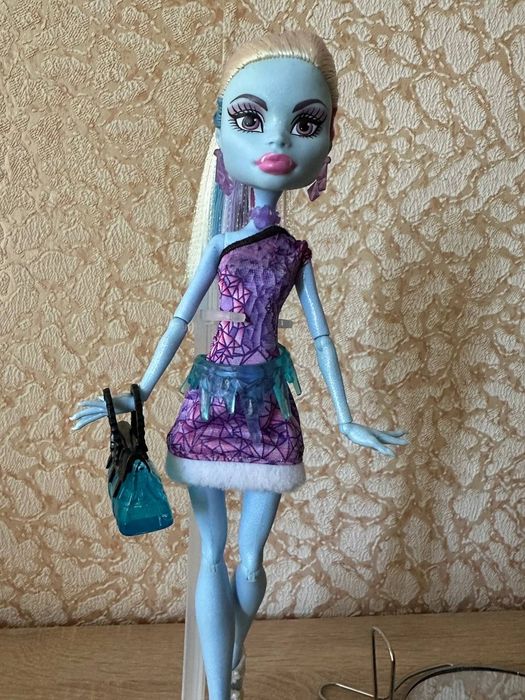 Эбби Скариж Монстер хай