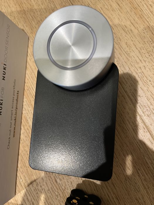 Inteligentny zamek do drzwi Nuki Smart Lock Pro 4.0