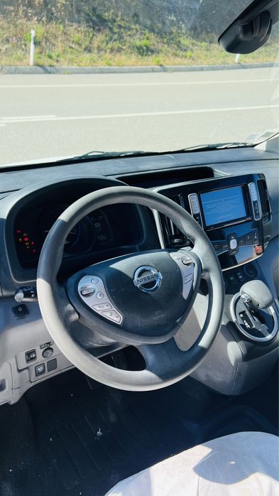 Nissan e-nv200