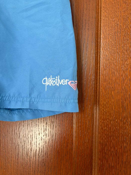 Krótkie niebieskie spodenki sportowe Quiksilver 36/38