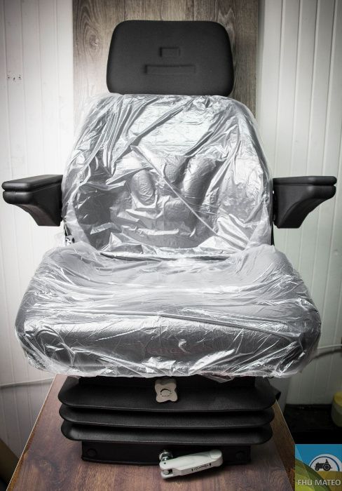 Fotel kierowcy Ursus C-360, C-380, C-392, C-3102, C-3110, 11054