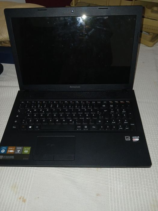 Portátil Lenovo semi novo