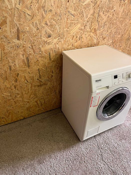 Pralka Miele Novotronic W 527 - 5 KG, 1400 Obr, A+ - Dowóz, Gwarancja