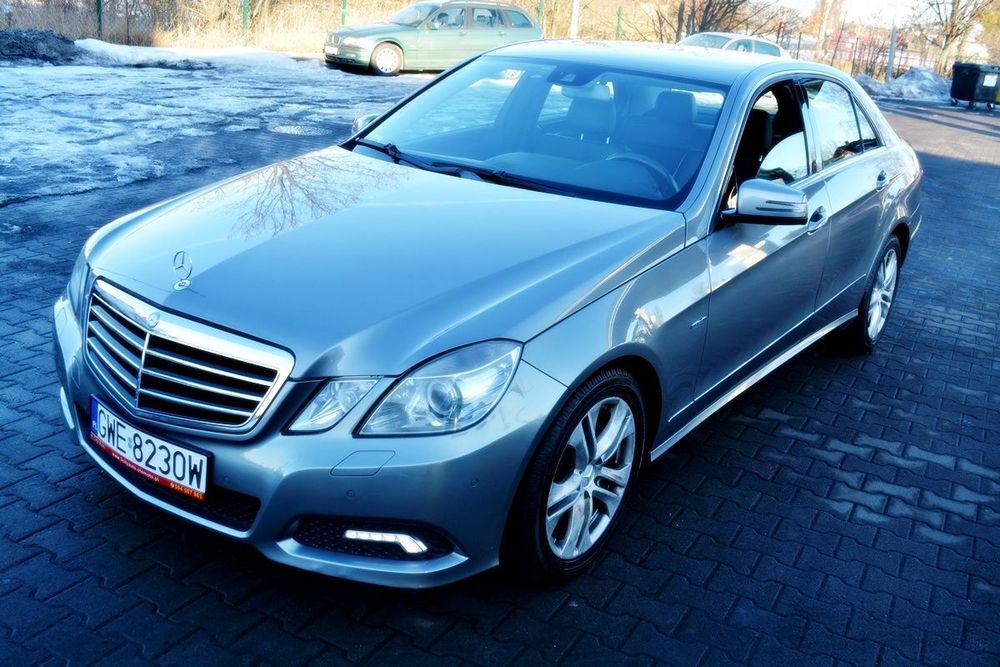 Mercedes-Benz Klasa E 4-Matic , Automat, Ledy,