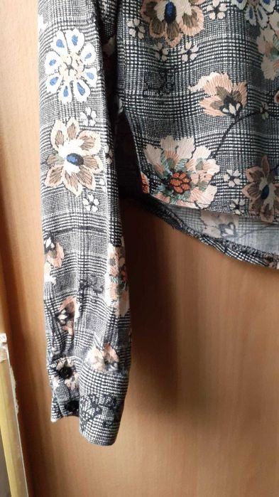 Camisa flores senhora M