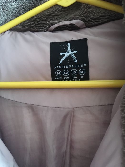 Продам пальто з капішоном осінь весна. Курточка