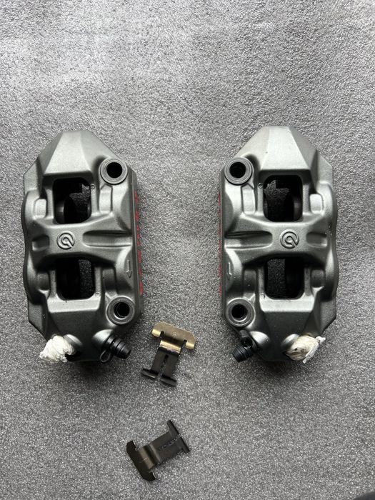 Zaciski przód DUCATI STREETFIGHTER  1098