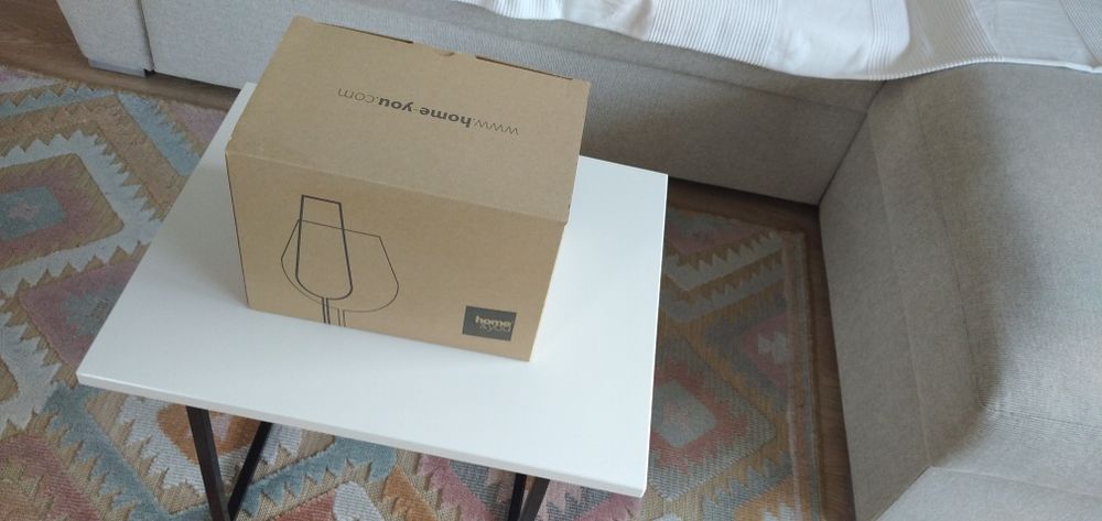 Kieliszki Home&You czarne przezroczyste smukłe