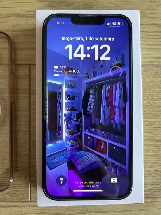 Iphone 13 128gb com capa, caixa, fones, carregador