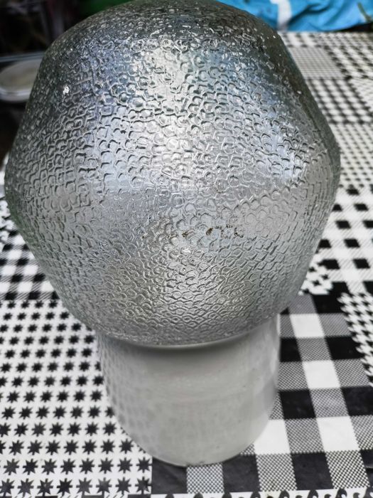 Lampa ścienna z podstawą porcelanową skośną