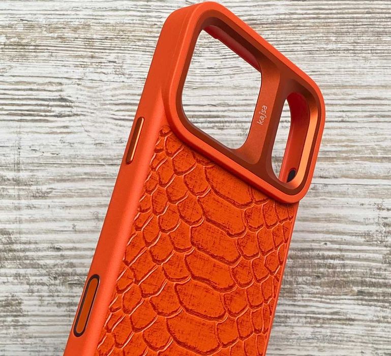 Оригінальні чохли Kajsa Snake Magnetic для iPhone 17 Pro, 17 Pro Max