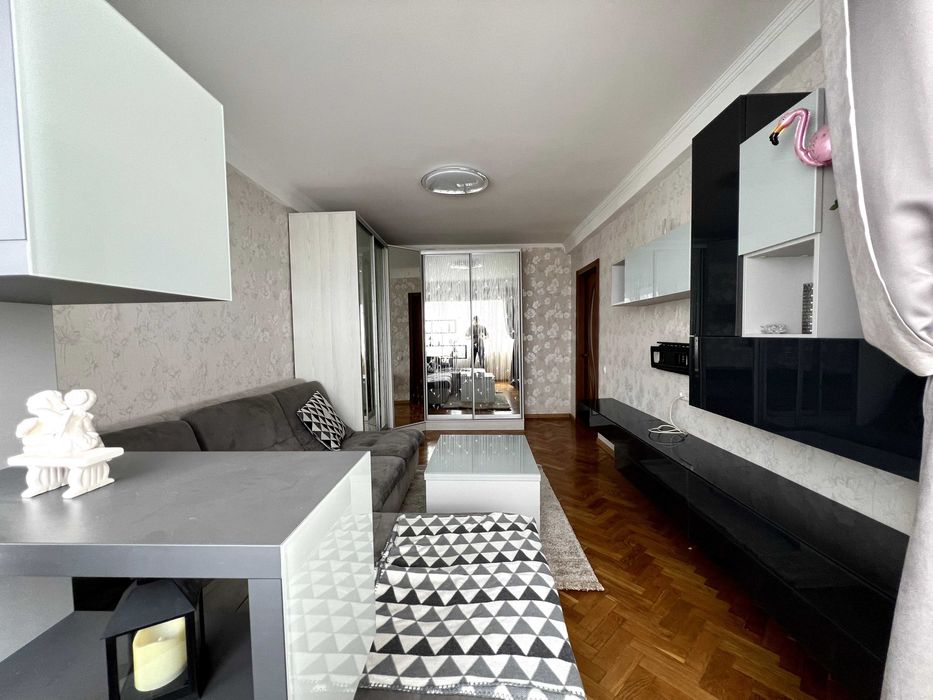 Оренда квартири. Русанівка. Від власника.