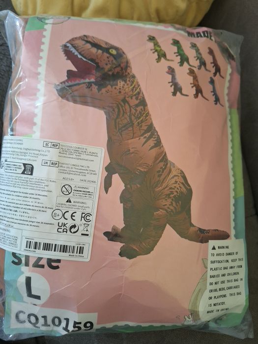 Dmuchany strój dinozaura