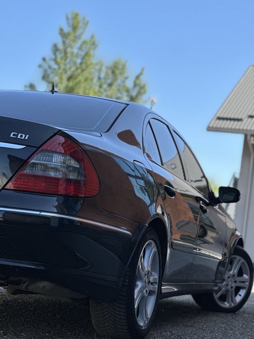 Разборка Mercedes-Benz E-Class W211 рестайлинг седан 3.0 OM642