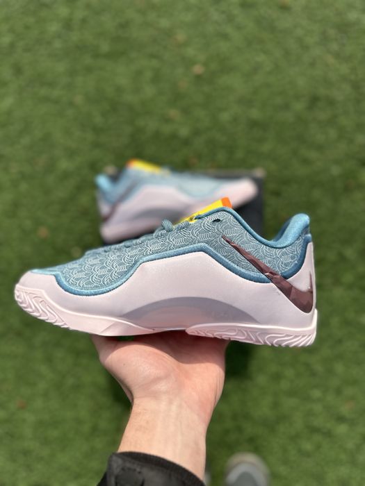 Баскетбольные кроссовки Nike LeBrone 23