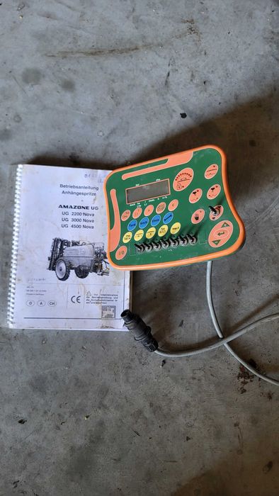 Opryskiwacz Amazone UG 3000 Nova