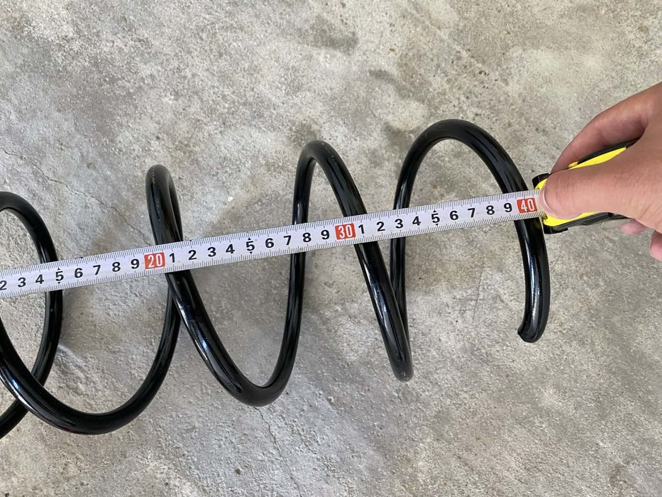 Sprezyny KYB mercedes w203 c180 nowe