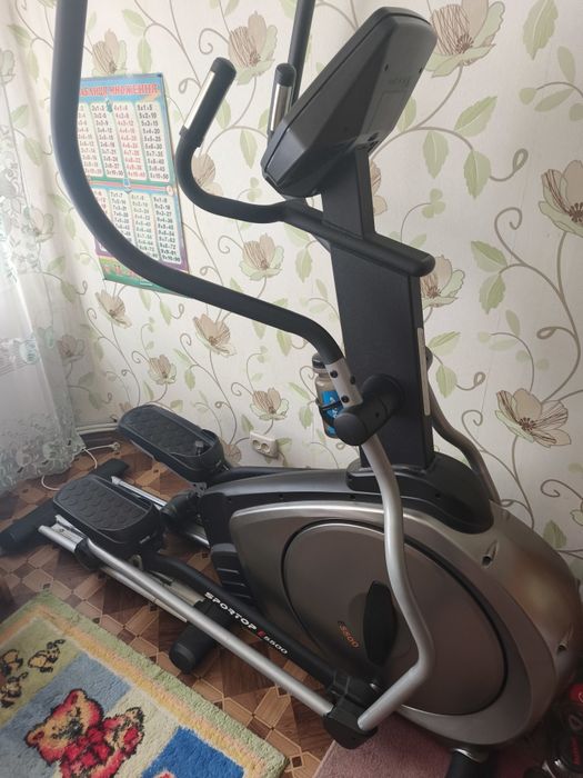 Професійний орбітрек Sportop E5500 (еліптичний тренажер)
