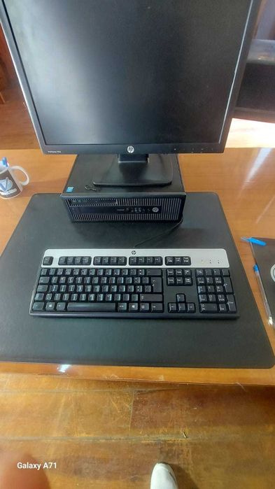 Computador i7 HP Desktop + Monitor 17 Polegadas ,Rato + Teclado