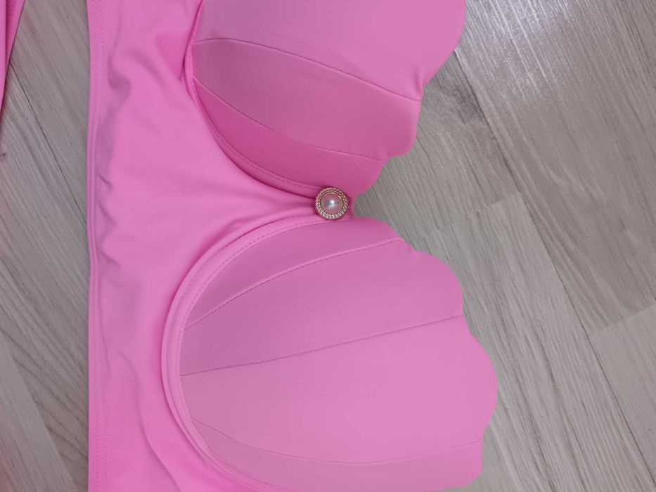 Strój kąpielowy muszelka