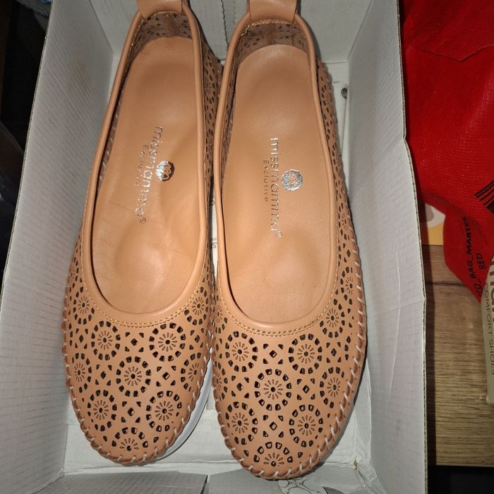 Skórzane buty missmamma 38 nowe