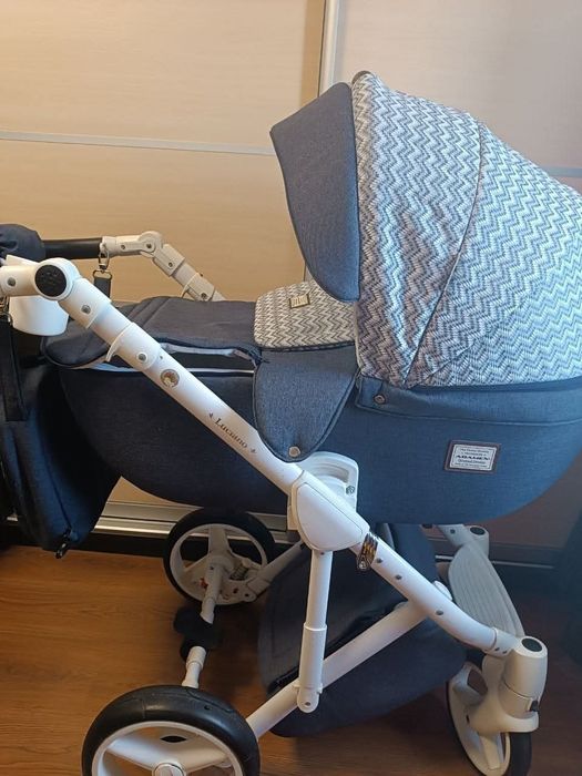 Каляска в ідеальному стані