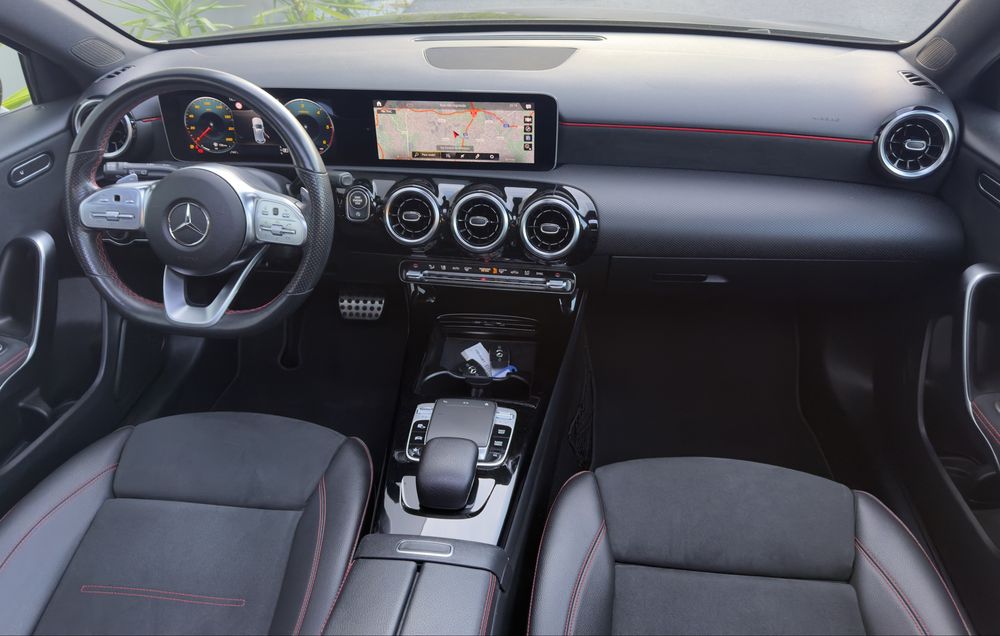 Mercedes Class A 180 D 1.5 115 CV Ano 2019 ( Versao AMG )