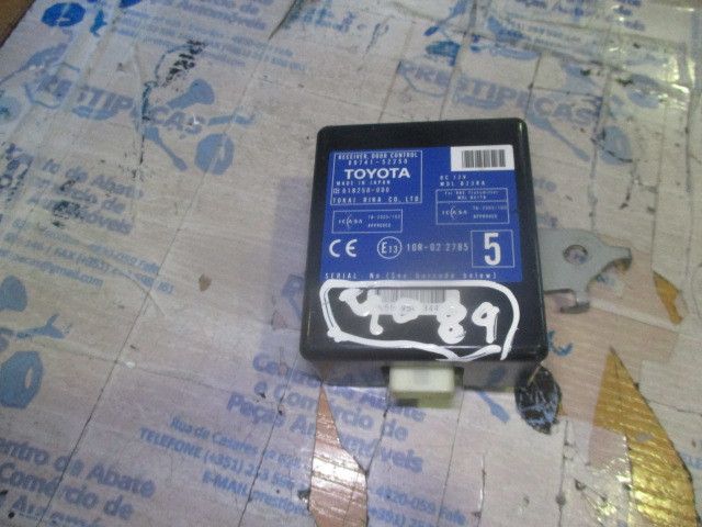 Botão / interruptor electromecânico / relé TOYOTA Yaris (_P9_)