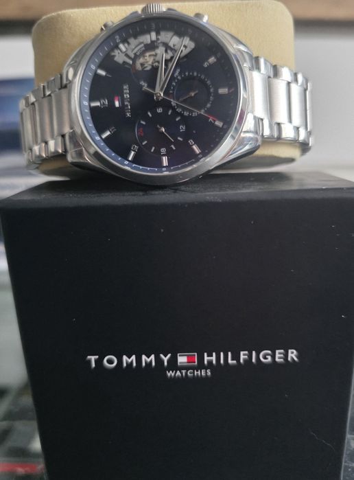Zegarek Tomy Hifliger.
