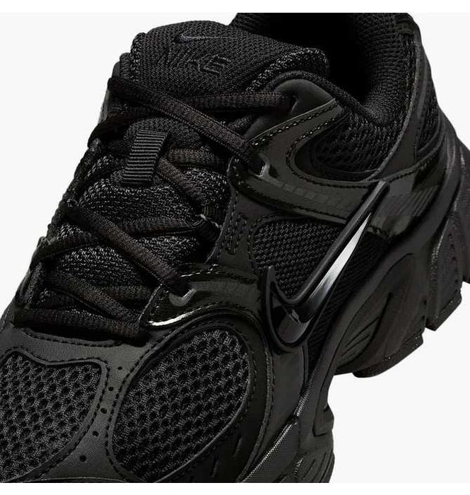 Оригінал! Кросівки Nike W V5 RNR HQ7901-001