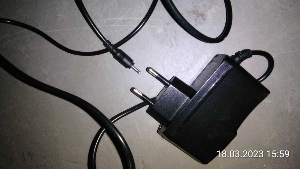 Oryginalna ładowarka do tabletu 5V 2000mA AKAI