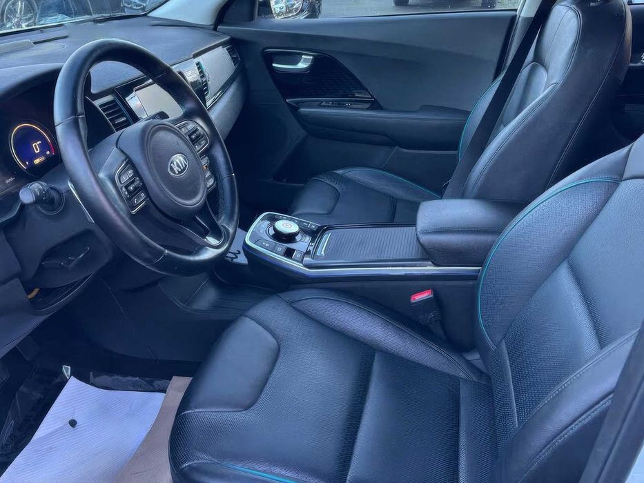 Kia Niro EV EX Premium      2019