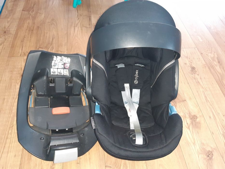 Fotelik samochodowy Cybex Aton5 + baza