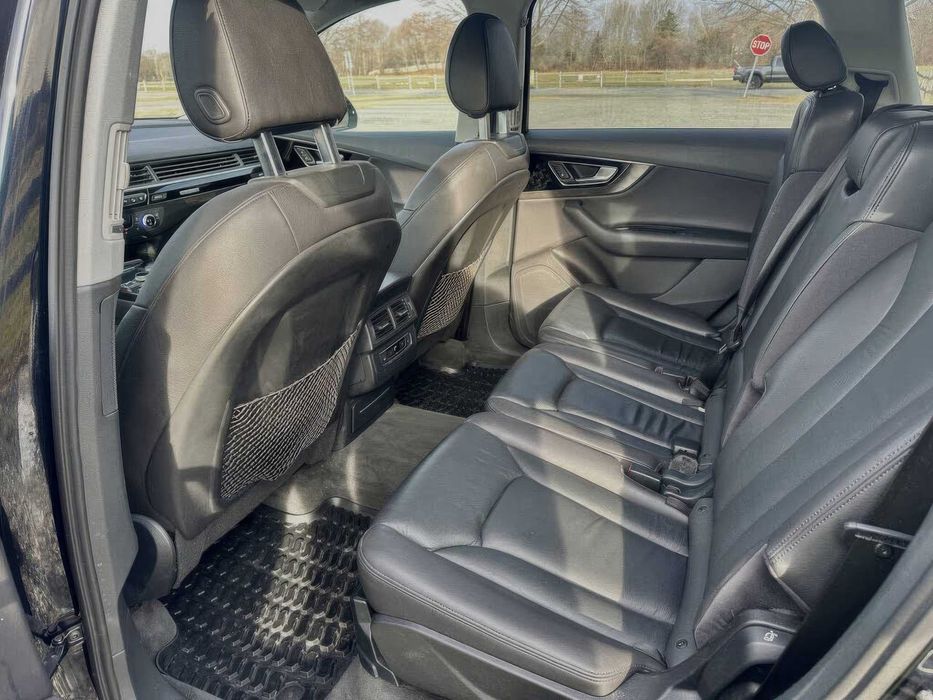 Audi Q7 quattro Premium Plus      2017