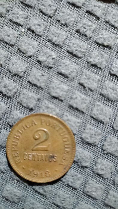 Vendo moedas de escudos e centavos antigas antigas