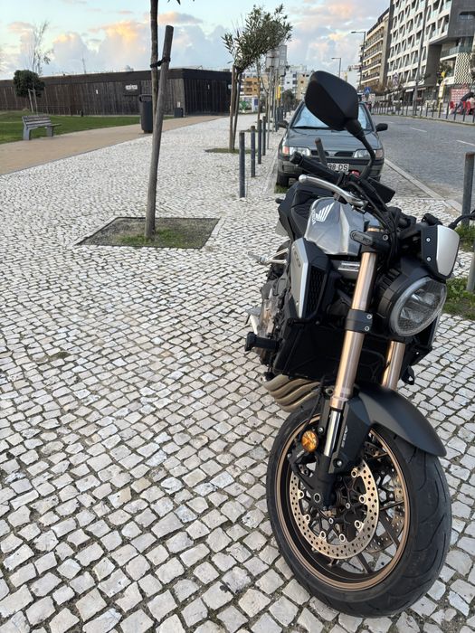 Honda CB650 - como nova