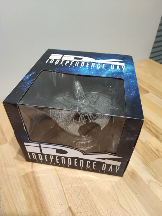 Figurka INDEPENDENCE DAY: Alien Attacker Ship Replica