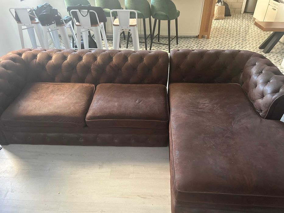 Sofá Vintage com Arrumo