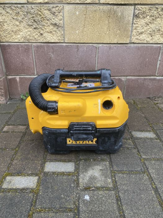 Пылесос аккумуляторный DeWalt DCV584L  Germany