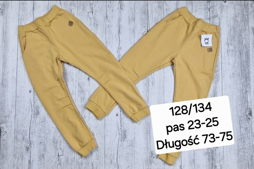 Spodnie dresowe chłopięce 128,134 bawelniane Mimi joggery piaskowy