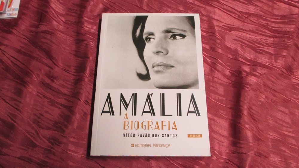 Amália a Biografia ( Vitor Pavão dos Santos )
