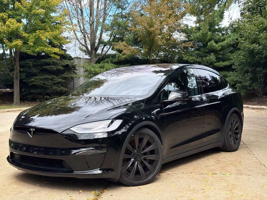 Tesla Model X      2022