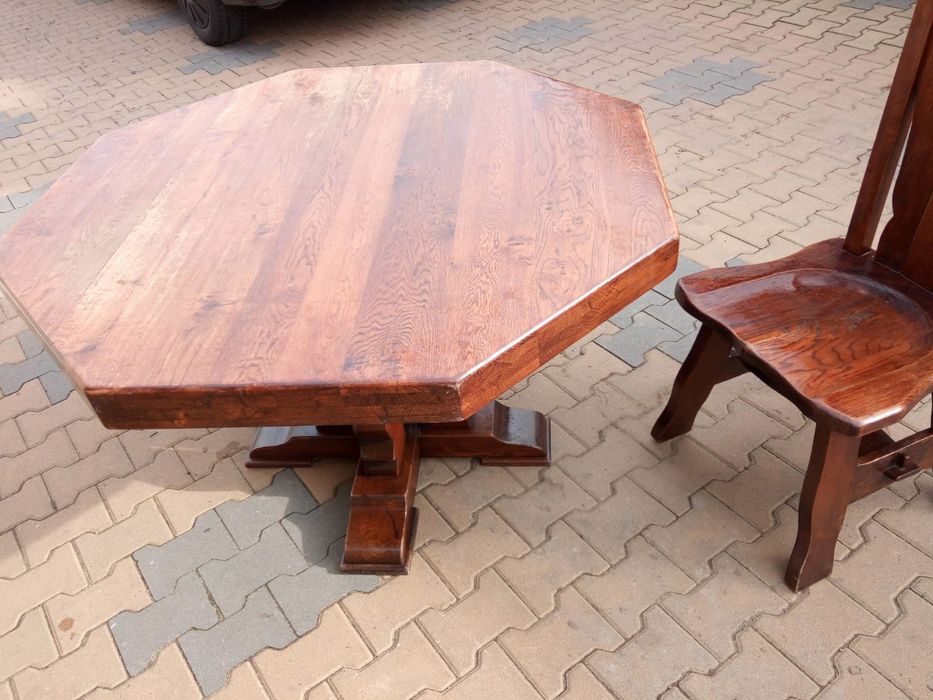 Stół dębowy z 4 krzesłami